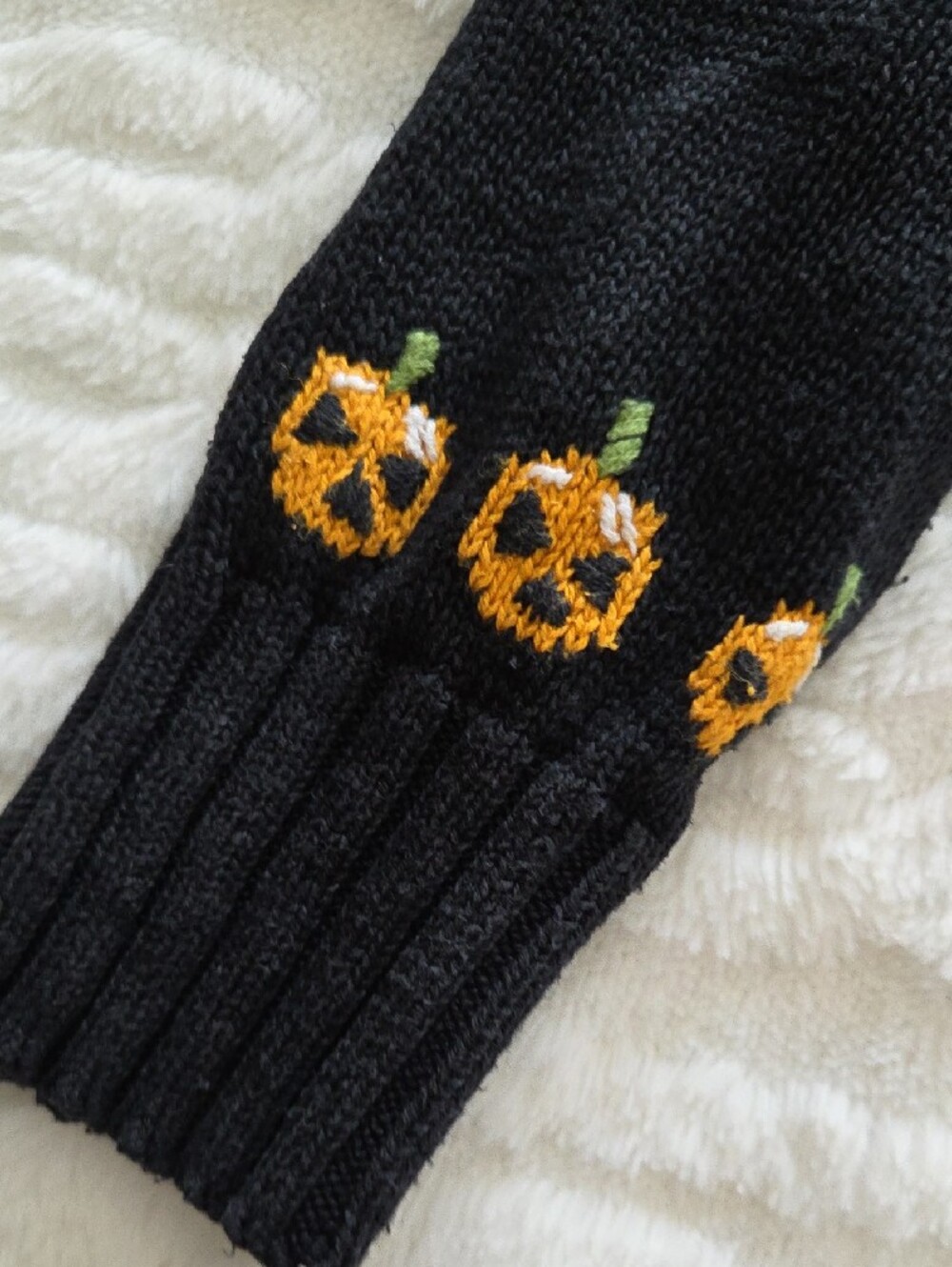 RARE Vintage Disney Store Winnie the Pooh Halloween Cardigan Sweater Shirt Small - Picture 7 of 16